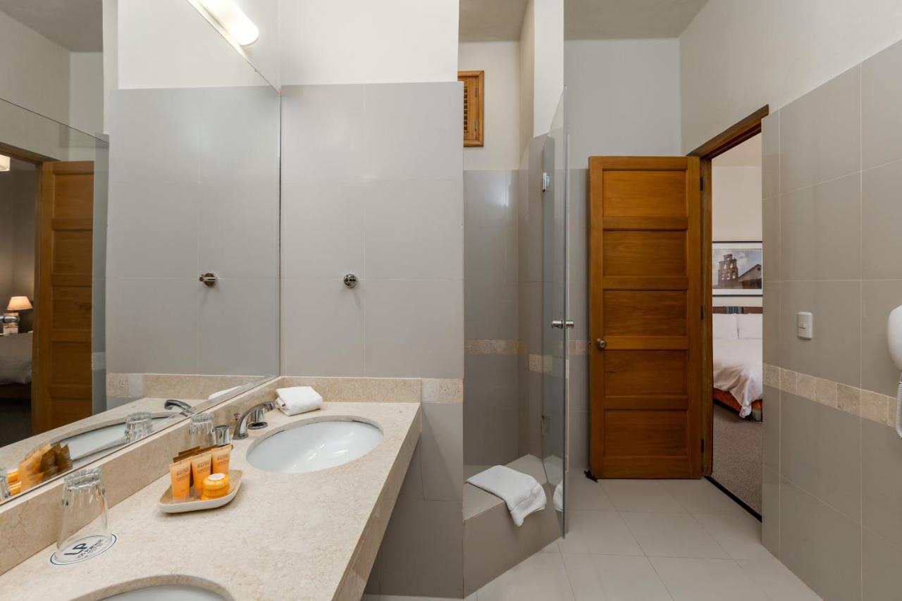 Lp Los Portales Hotel تارما المظهر الخارجي الصورة
